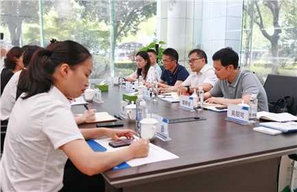 萬(wàn)名干部進(jìn)萬(wàn)企 精準(zhǔn)幫扶解難題